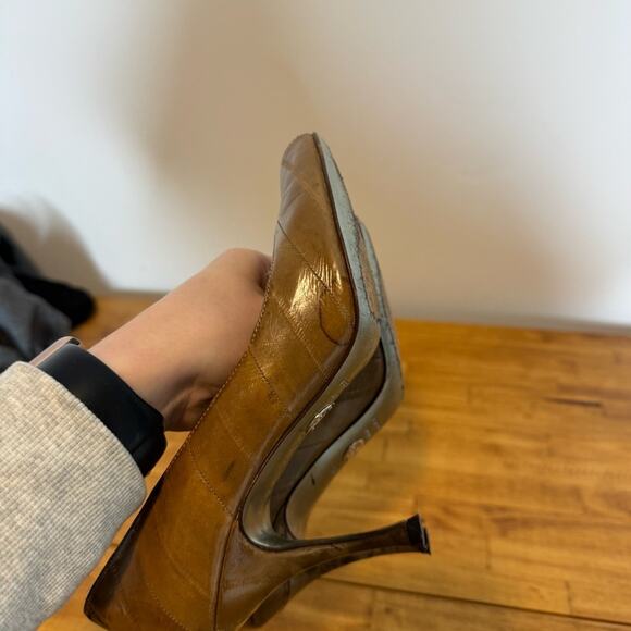 Dolce & Gabbana Italy Spuntata Anguilla Brown Leather Peep Toe Heels Size 35.5 - Picture 7 of 7